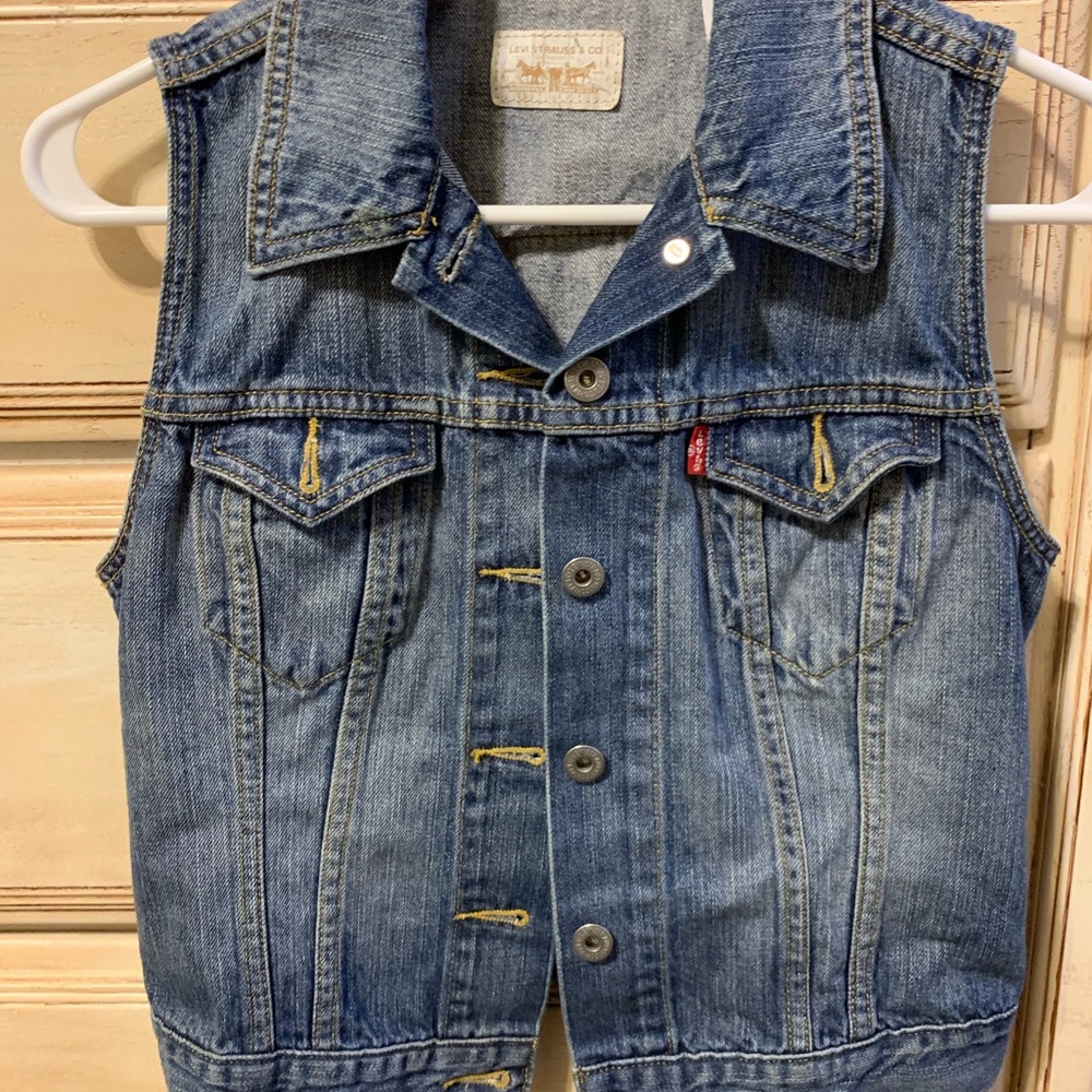 Levi’s denim vest